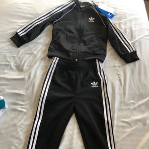 2T adidas outfit